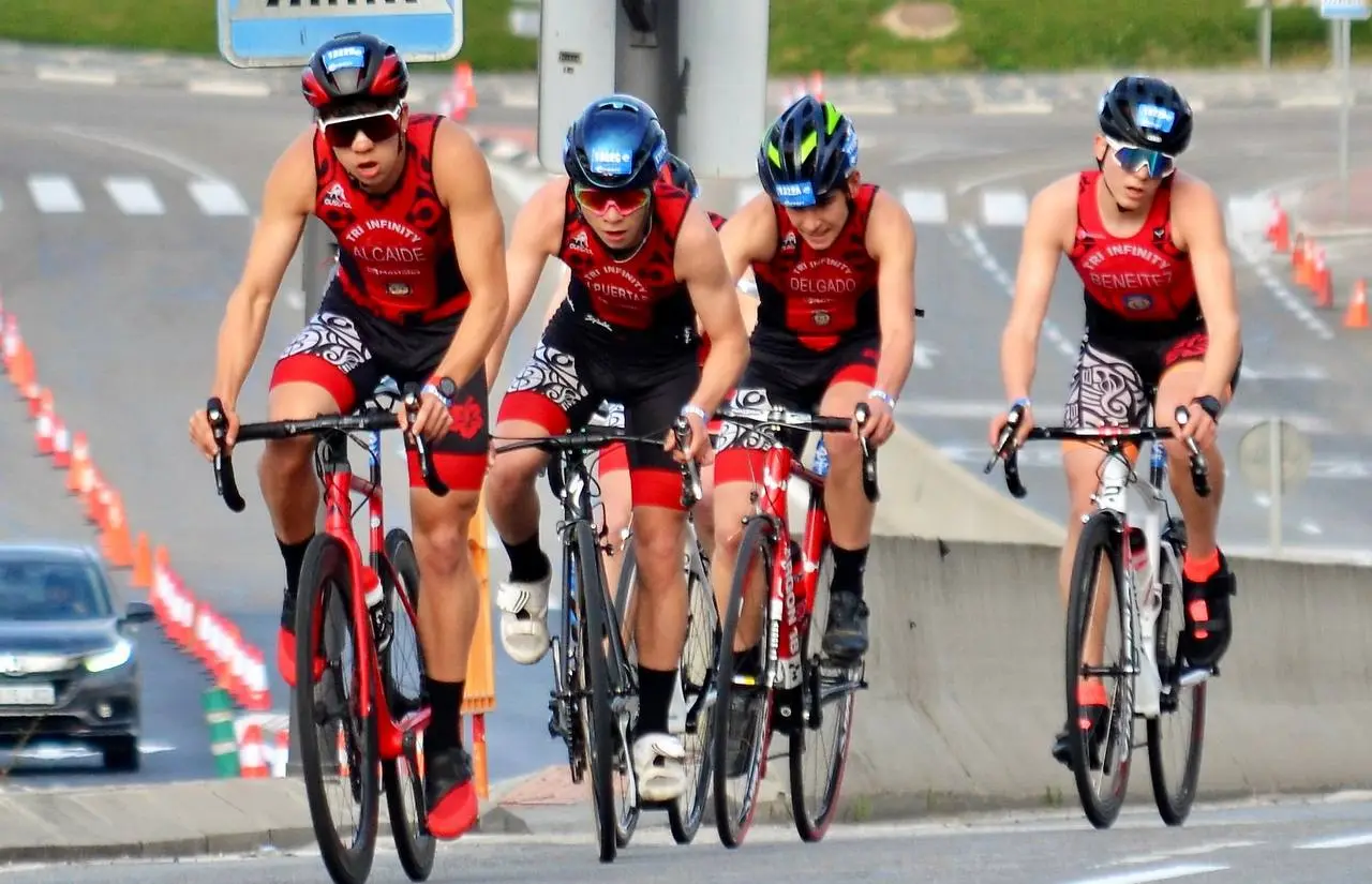 SesiÃ³n de nataciÃ³n en grupo en nuestras instalaciones